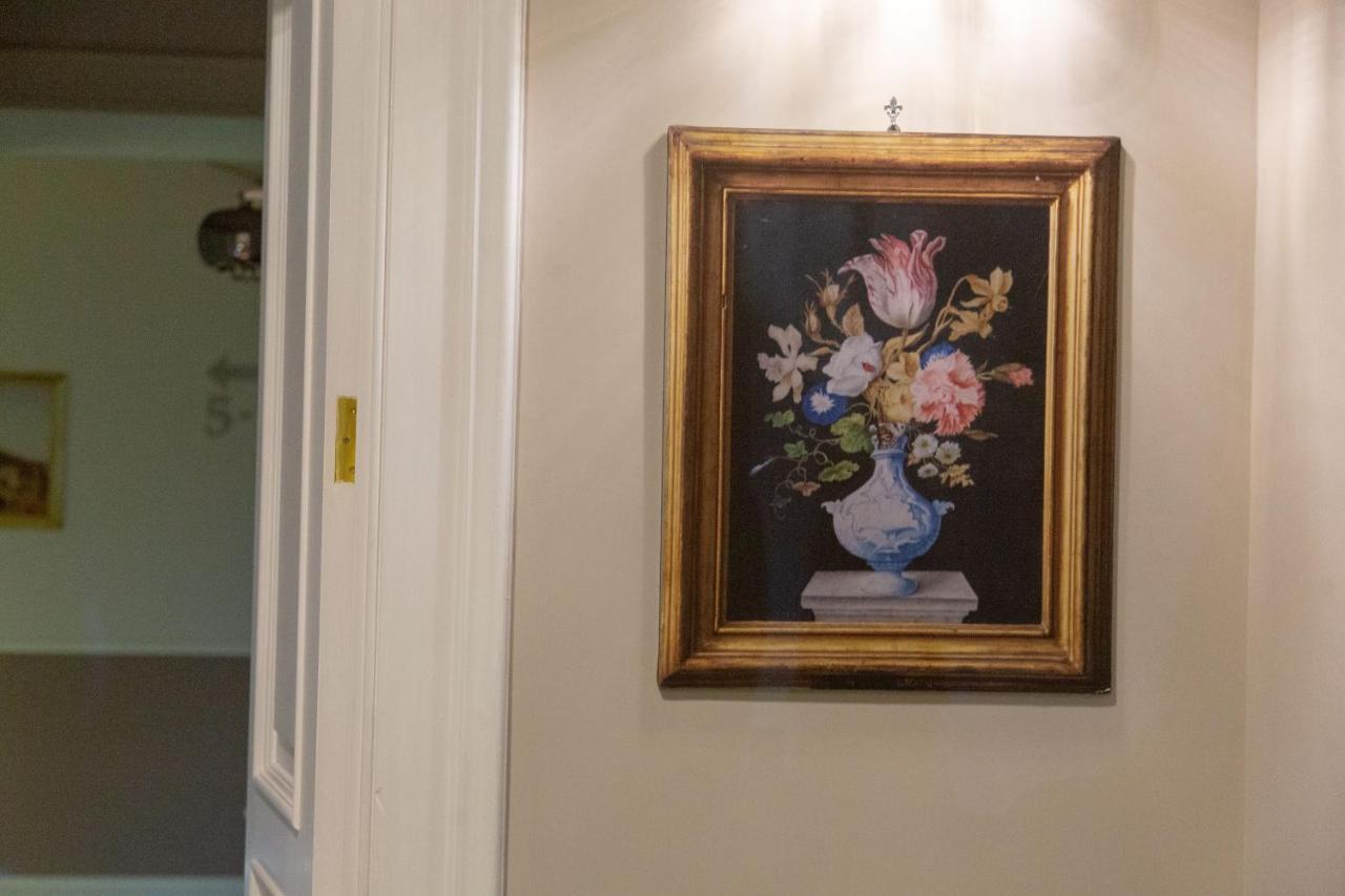 Leone Camere D'Autore - Chiaia Napels Buitenkant foto